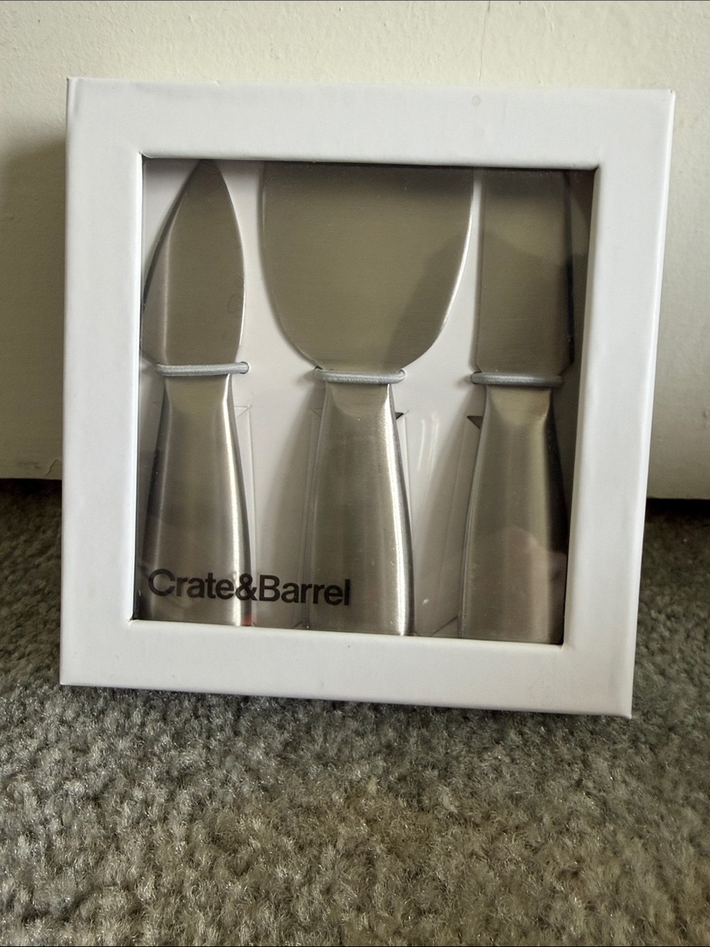 Crate&Barrel Stainless Steel 3-Piece Cheese Knife Set - Silver